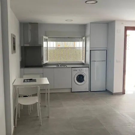 Loft Independiente A 150 Mtrs De La Playa Wifi Aire Acondicionado Apartment *